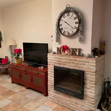 Casa El Barriejo En 8 Pax 度假居